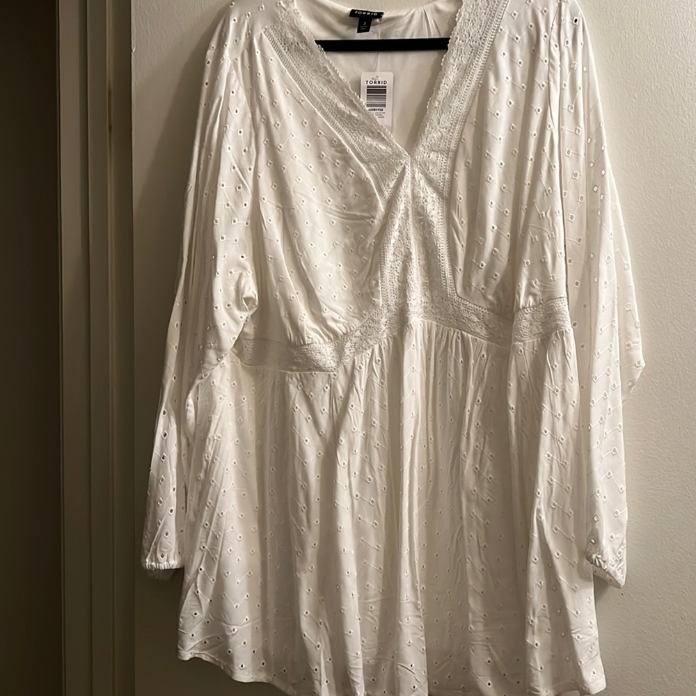 Babydoll eyelet top